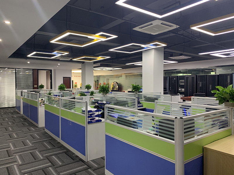 精致機柜辦公區(qū)域