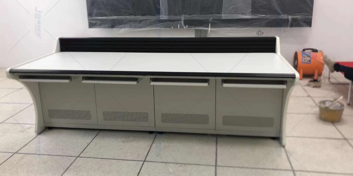 明德實(shí)驗(yàn)小學(xué)選用精致操作控制臺(tái)產(chǎn)品